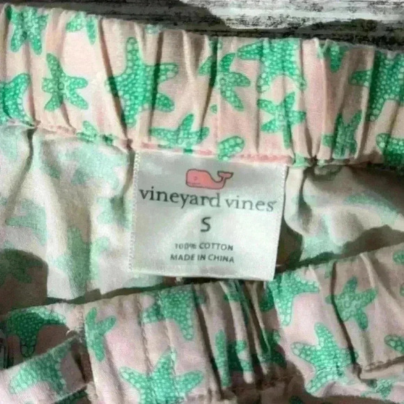 Vineyard vines pink & green pajama pants with starfish design women’s size small - Picture 5 of 6